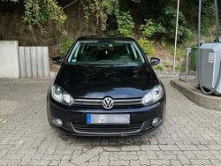 Schwarz Gebraucht 2011 VW Golf VI Limousine | 8.000 € (Teuer)