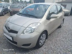Gold Gebraucht 2009 Toyota Yaris Sol Limousine | 2.990 € (Fairer Preis)