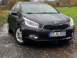 Schwarz Gebraucht 2015 Kia Ceed Sportswagon DREAM-TEAM Edition Kombi | 8.400 € (Fairer Preis)