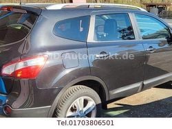 Schwarz Gebraucht 2011 Nissan Qashqai +2 Acenta SUV | 5.800 € (Fairer Preis)