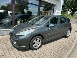 Grau Gebraucht 2007 Peugeot 207 Sport Limousine | 4.699 € (Etwas zu teuer)