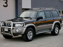 Schwarz Gebraucht 2003 Nissan Patrol SUV | 19.900 € (Teuer)