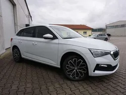 Moon weiß Neu 2025 Skoda Scala Style Kleinwagen | 22.895 € (Fairer Preis)