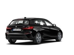 Schwarz Gebraucht 2022 BMW 118 Advantage Kleinwagen | 20.930 € (Guter Preis)