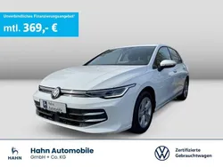 Pure white Gebraucht 2024 VW Golf VIII Life Limousine | 28.780 € (Fairer Preis)