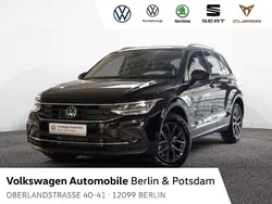 Deep black perleffekt Gebraucht 2023 VW Tiguan Life SUV | 33.800 € (Fairer Preis)