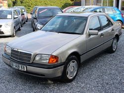 Braun Gebraucht 1994 Mercedes C180 Limousine | 5.940 €