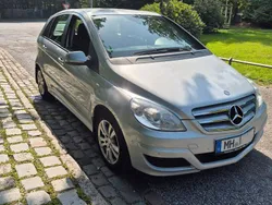 Silber Gebraucht 2010 Mercedes B200 Van / Kleinbus | 5.000 € (Fairer Preis)