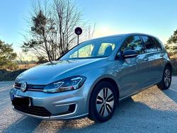 Grau Gebraucht 2018 VW Golf Limousine | 13.000 € (Fairer Preis)