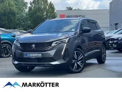 Grau Gebraucht 2023 Peugeot 5008 GT Van / Kleinbus | 35.950 € (Fairer Preis)