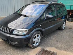 Schwarz Gebraucht 2003 Opel Zafira Van / Kleinbus | 1.300 € (Guter Preis)