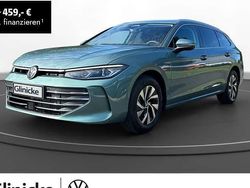 Grün Neu 2025 VW Passat IQ Drive Kombi | 49.950 € (Teuer)