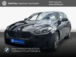 Saphirschwarz metallic Neu 2025 BMW 120 Kleinwagen | 35.990 € (Superpreis)