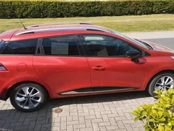 Rot Gebraucht 2017 Renault Clio GrandTour LIMITED Kombi | 8.900 € (Fairer Preis)