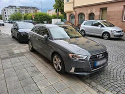 Grau Gebraucht 2019 Audi A3 Kleinwagen | 18.500 € (Fairer Preis)