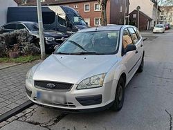 Silber Gebraucht 2007 Ford Focus Kombi | 1.650 € (Guter Preis)