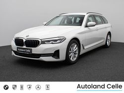 Alpinweiss uni300schwarz Gebraucht 2022 BMW 520 Sport Line Limousine | 30.999 € (Superpreis)