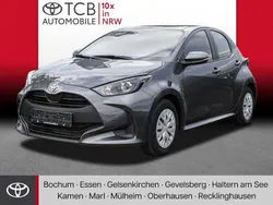 Grau Gebraucht 2023 Toyota Yaris Comfort Kleinwagen | 16.899 € (Fairer Preis)