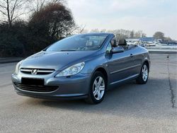 Grau Gebraucht 2005 Peugeot 307 CC Cabrio | 2.249 € (Guter Preis)