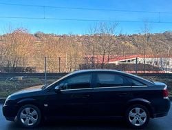 Schwarz Gebraucht 2005 Opel Vectra Limousine | 750 € (Superpreis)