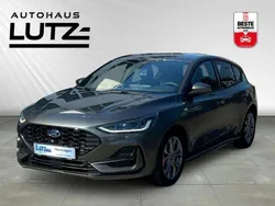 Magneticgrau (metallic) Neu 2025 Ford Focus ST-Line Limousine | 30.650 € (Etwas zu teuer)