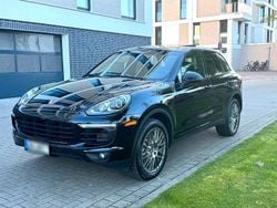 Schwarz Gebraucht 2016 Porsche Cayenne Turbo SUV | 21.900 € (Teuer)