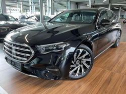Obsidianschwarz metalliclack Gebraucht 2024 Mercedes E300 Premium Kombi | 61.799 € (Teuer)