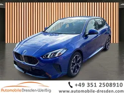 Blau portimao blau metallic (metallic) Gebraucht 2024 BMW 120 Performance Kleinwagen | 34.980 € (Fairer Preis)