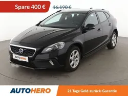 Schwarz Gebraucht 2015 Volvo V40 CC You! Kombi | 15.790 € (Fairer Preis)