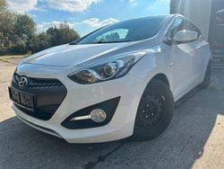 Weiß Gebraucht 2012 Hyundai Coupé Classic Coupé | 5.240 €