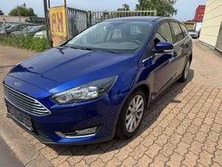 Blau Gebraucht 2015 Ford Focus Titanium Limousine | 6.300 € (Superpreis)