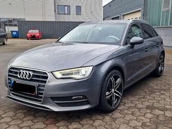 Grau Gebraucht 2015 Audi A3 Attraction Limousine | 12.100 € (Fairer Preis)