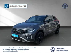 Grau Gebraucht 2024 VW T-Roc Style SUV | 26.930 € (Etwas zu teuer)