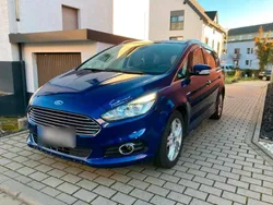 Blau Gebraucht 2016 Ford S-MAX Titanium Van / Kleinbus | 12.500 €