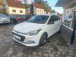Weiß Gebraucht 2018 Hyundai i20 Passion Limousine | 7.900 € (Guter Preis)