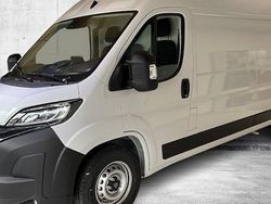 Weiß Gebraucht 2024 Peugeot Boxer Van | 34.900 € (Teuer)