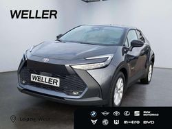 Grau Gebraucht 2024 Toyota C-HR+ Team SUV | 30.990 €
