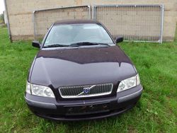 Gebraucht 2001 Volvo V40 Kombi | 990 € (Guter Preis)