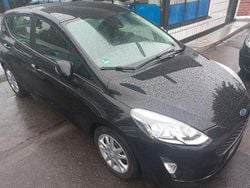 Schwarz Gebraucht 2019 Ford Fiesta Cool & Connect Kleinwagen | 9.950 € (Fairer Preis)
