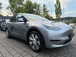 Silber Gebraucht 2024 Tesla Model Y Long Range SUV | 35.950 € (Fairer Preis)