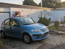 Blau Gebraucht 2004 Citroën C3 Kleinwagen | 1.100 €