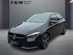 Nachtschwarz Gebraucht 2024 Mercedes B200 Progressive Van / Kleinbus | 32.770 € (Fairer Preis)