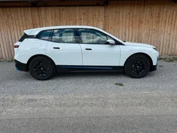 Weiß Gebraucht 2023 BMW iX SUV | 47.900 € (Superpreis)