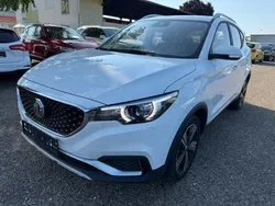 Weiß Gebraucht 2021 MG ZS Luxury Limousine | 12.495 € (Guter Preis)
