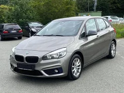 Silber Gebraucht 2015 BMW 218 Active Tourer Performance Van / Kleinbus | 6.990 €