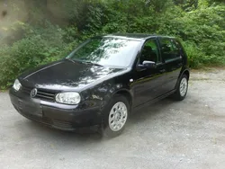 Schwarz Gebraucht 2001 VW Golf IV Comfortline Kleinwagen | 1.250 € (Superpreis)
