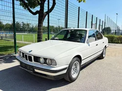 Weiß Gebraucht 1991 BMW 520 Limousine | 5.990 €