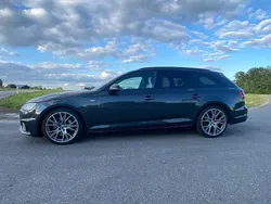 Grau Gebraucht 2019 Audi A4 S-Line Kombi | 28.000 € (Fairer Preis)