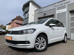 Weiß Gebraucht 2019 VW Touran Highline Van / Kleinbus | 25.940 € (Guter Preis)