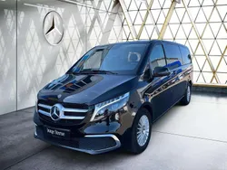 Obsidianschwarz metallic Gebraucht 2023 Mercedes V300 Avantgarde Edition Van / Kleinbus | 59.930 € (Superpreis)